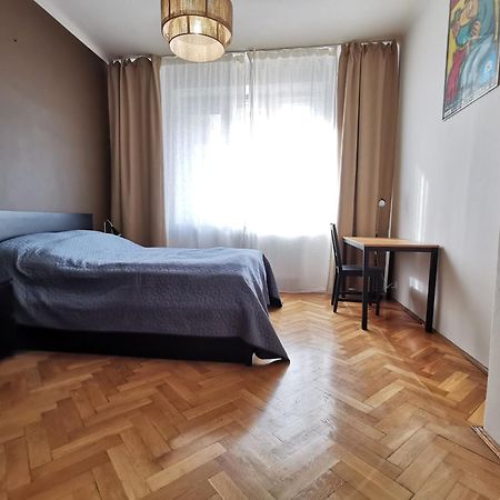 Cozy Spacious Apartment With Balcony Kraków Zewnętrze zdjęcie